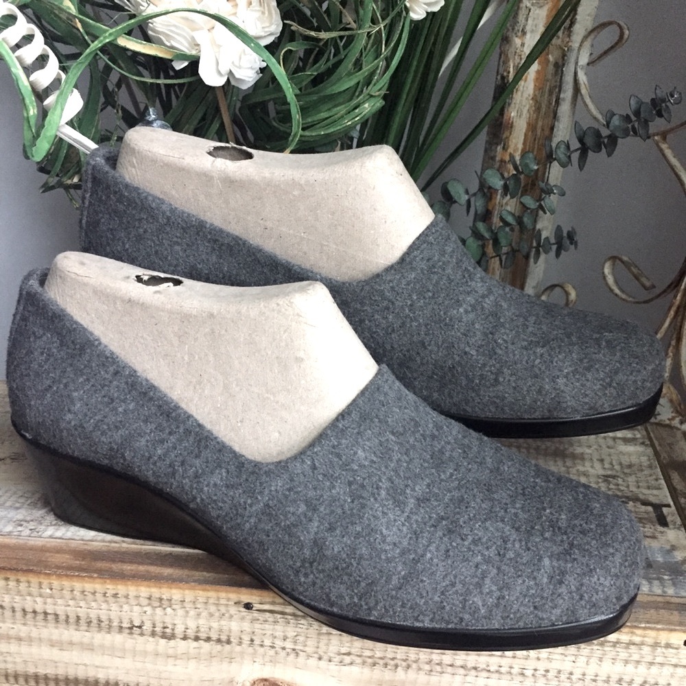 Michelle D gray loafer shoes women’s 9.5